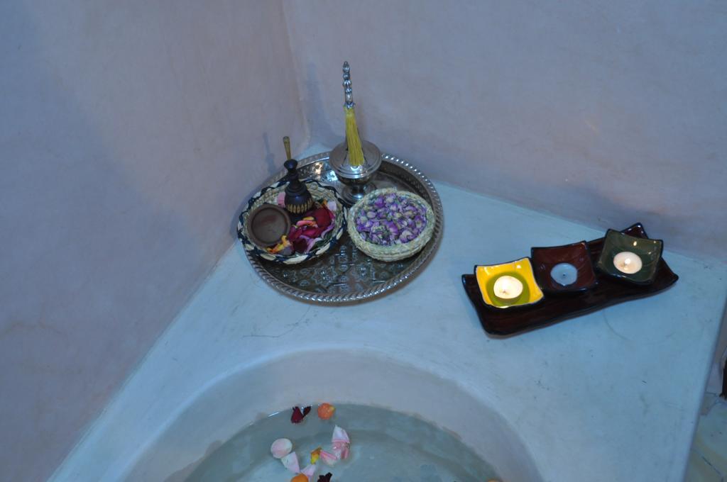 Riad La Famille Маракеш Екстериор снимка