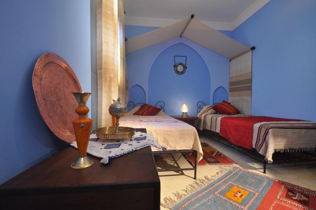 Riad La Famille Маракеш Екстериор снимка